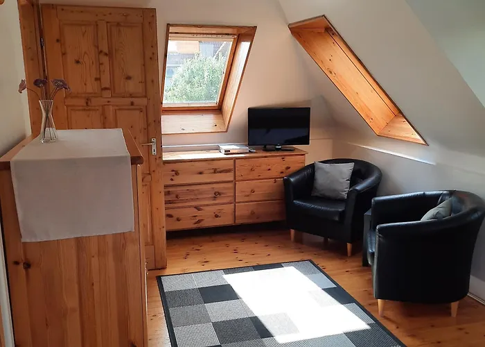 Mon-csa * 巴拉顿菲赖德